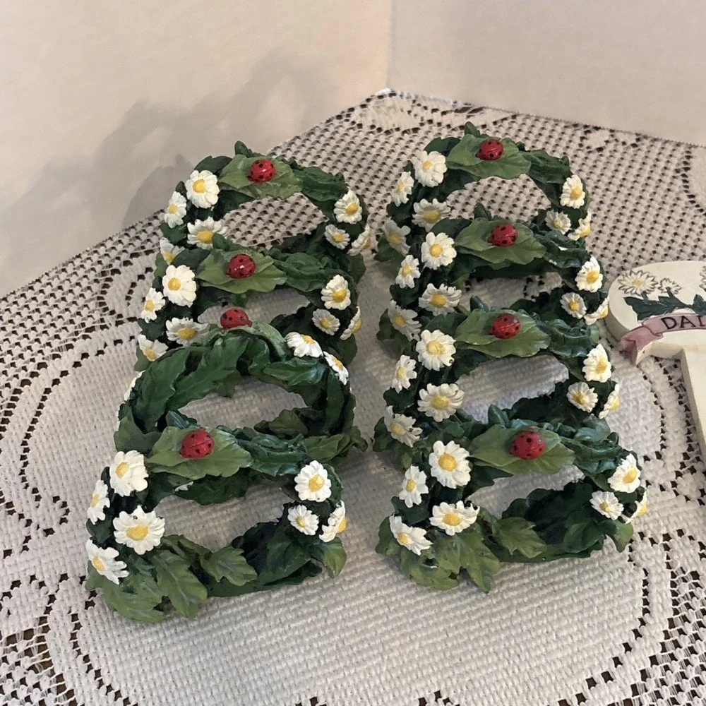 daisy-themed napkin rings red ladybugs. Daisy Stake. Cottagecore. Garden Decor.